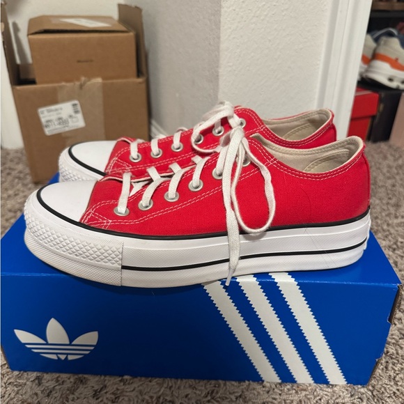 Red Platform Converse - Picture 4 of 6
